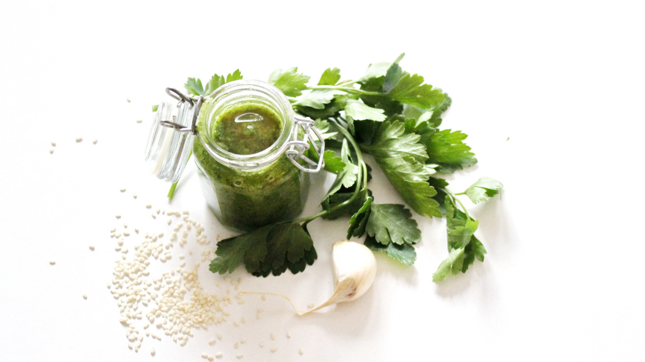 Sezamov pesto 