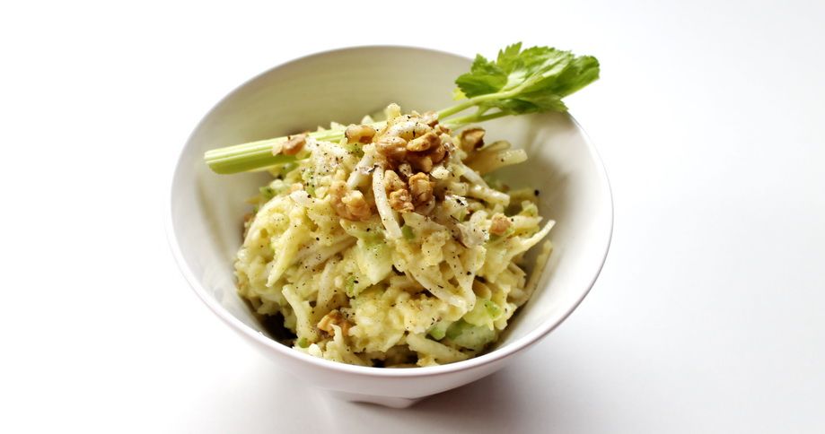 Waldorfska solata z omega 3 majonezo 