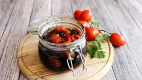 Počasi pečen paradižnik 