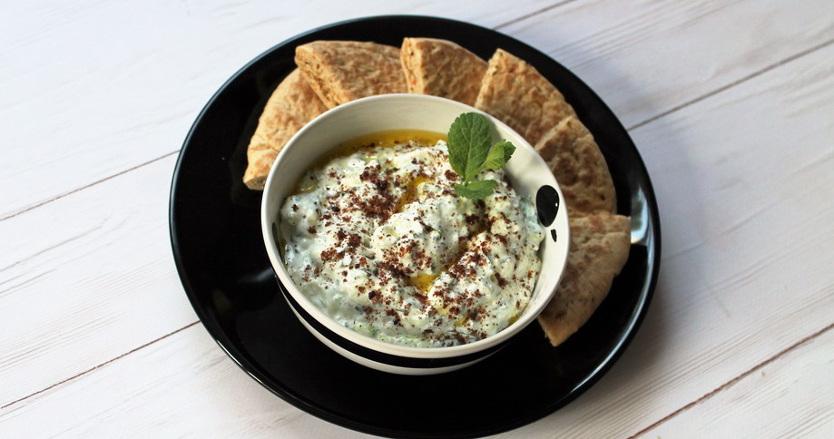 Tzatziki z ričkovim oljem