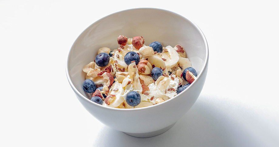 Muesli z bio lanenim oljem Pödör, borovnicami in banano 